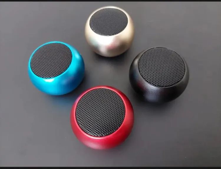 JBL M3 connected to smartphone via Bluetooth