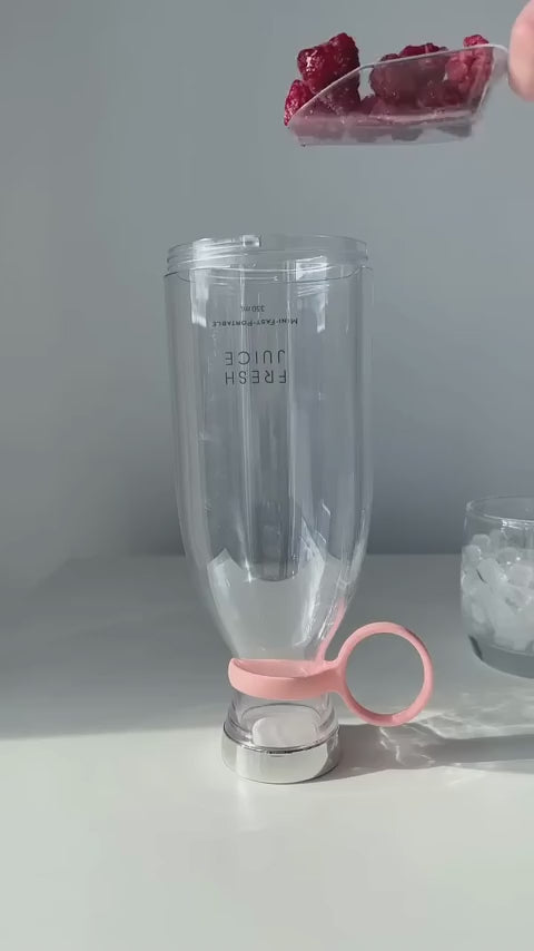 Portable 6 Blades Mini Bottle Juicer | USB Rechargeable Smoothie Blender | Powerful Personal Fruit Mixer For Travel, Gym & Home Use