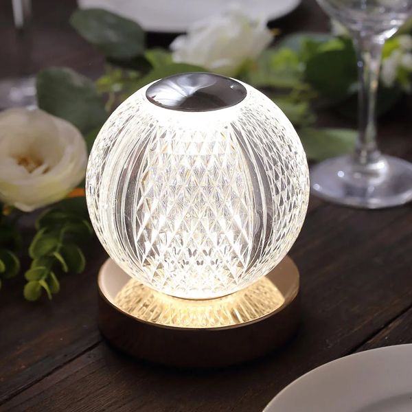 Round Crystal Table Lamp – Clear Acrylic Design